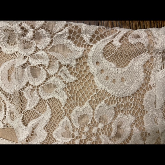 NWT LuLus white lace dress - Picture 3 of 6